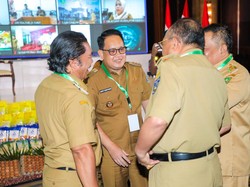 Pj Gubernur Adhy Ungkap Stok Bahan Pokok di Jatim Aman Jelang Ramadan