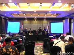 Dihujani Interupsi, Rapat Pleno Rekapitulasi Suara KPU Banyuwangi Molor