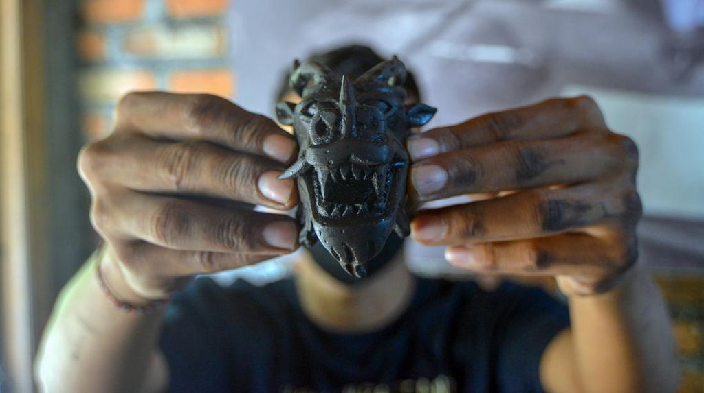 Intip Kerajinan dari Batu Bara, Tembus Ekspor ke Cina-Jerman Intip Kerajinan dari Batu Bara, Tembus Ekspor ke Cina-Jerman