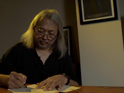 Seno Gumira Ajidarma: antara Orba, Cinta, dan Senja