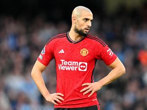 Duh Aduh Amrabat....