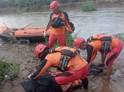 Aang Tenggelam di Sungai Komering Sepulang Berkebun Ditemukan Tewas