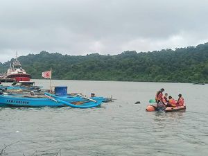 Nelayan Hilang di Dermaga Sodong Nusakambangan, Diduga Jatuh dari Perahu Nelayan Hilang di Dermaga Sodong Nusakambangan, Diduga Jatuh dari Perahu