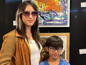 Vera Lasut Sukses Dampingi Anak hingga Gelar Pameran Lukisan Vera Lasut Sukses Dampingi Anak hingga Gelar Pameran Lukisan