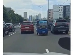 Ulah Sopir Bajaj Ngaku Ikuti Maps Masuk Tol tapi Lawan Arah