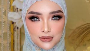 8 Foto Gaya Zaskia Gotix yang Kini Berhijab, Dipuji Makin Cantik
