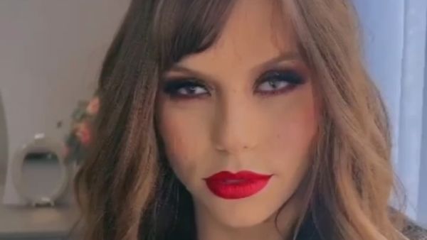 Penampilan Wanita yang Idap Kondisi Langka, Matanya Seperti Mata Kucing