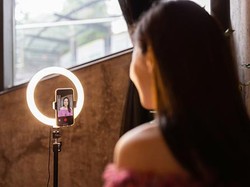 China Razia Akun Influencer yang Hobi Pamer Harta di Medsos