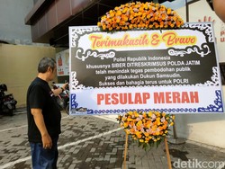 7 Fakta Pesulap Merah Kirim Karangan Bunga Usai Gus Samsudin Ditahan