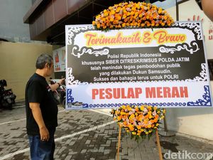 7 Fakta Pesulap Merah Kirim Karangan Bunga Usai Gus Samsudin Ditahan 7 Fakta Pesulap Merah Kirim Karangan Bunga Usai Gus Samsudin Ditahan