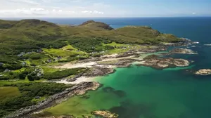 Potret Pulau Cantik yang Tawarkan Gaji Miliaran buat Pendatang