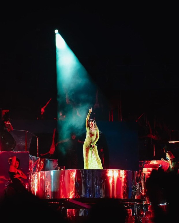 Konser Rihanna di Pesta Prewedding Anant Ambani-Radhika Merchant/ Foto: instagram.com/illjahjah Rihanna