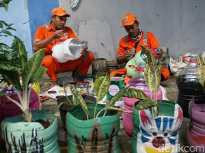 Kreatifitas Mempercantik Taman Kota di Pancoran Jaksel