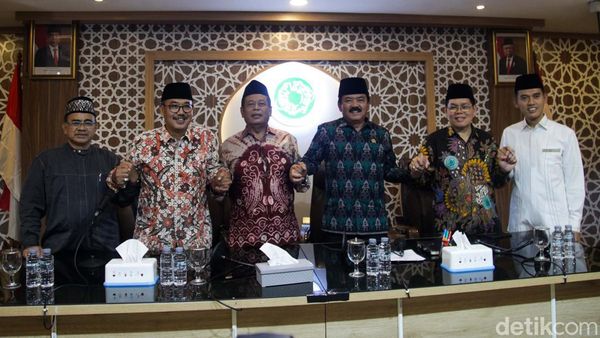 Momen Menko Polhukam Hadi Tjahjanto Sambangi MUI