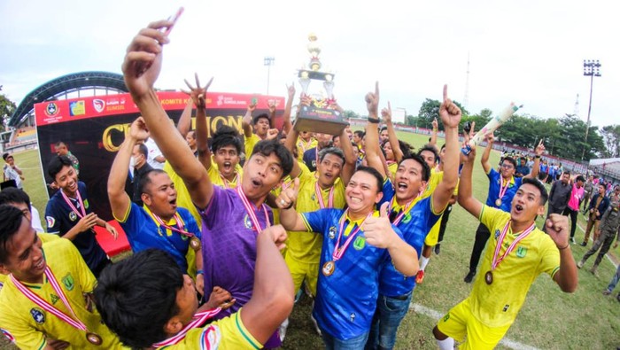Persimuba Presiden Klub Persimuba Akhmad Toyibir menyampaikan timnya saat ini masih menanti satu tim yang hendak ikut mewakili Sumatera Selatan di Liga 3 Nasional.