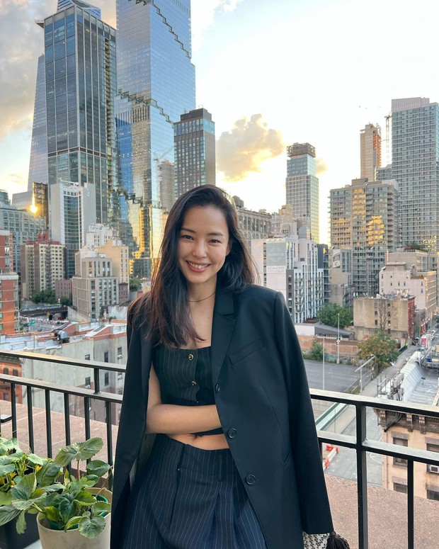 Potret Honey Lee