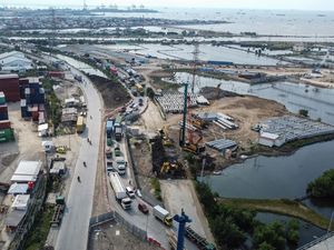 Gegara Banjir Rob, Jalan dan Jembatan Tol Semarang-Demak Ditinggikan