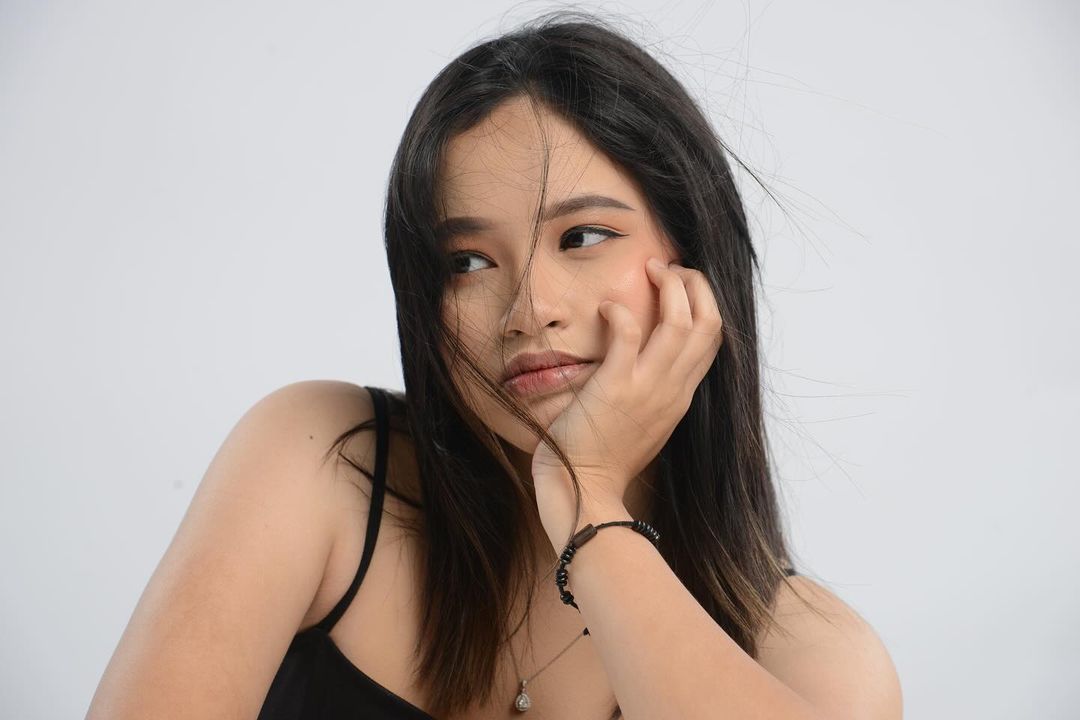 Shakiena Azalea