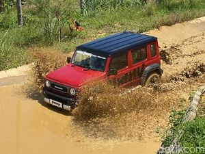 Mau Beli Suzuki Jimny 5 Pintu? Harap Sabar, Indennya 1,5 Tahun