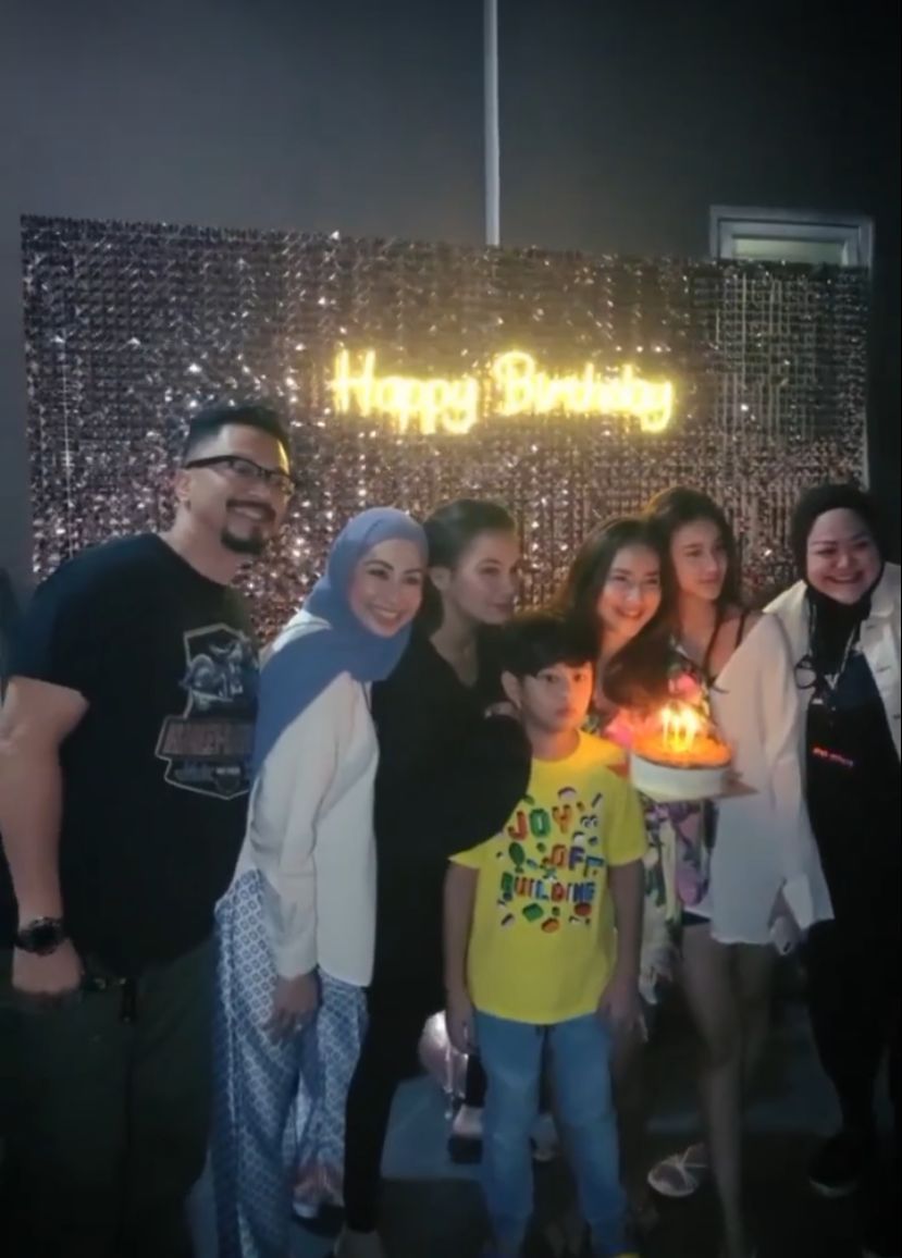 Deswita Maharani dan Risma Nilawati
