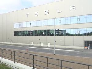 Elon Musk Batal Bikin Pabrik Tesla di Thailand Ini Alasannya