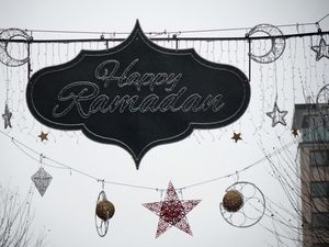 Hiasan Sambut Ramadan Hiasi Frankfurt Jerman