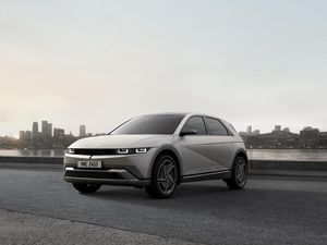 Hyundai Luncurkan Ioniq 5 Facelift, Baterai Lebih Besar Hyundai Luncurkan Ioniq 5 Facelift, Baterai Lebih Besar