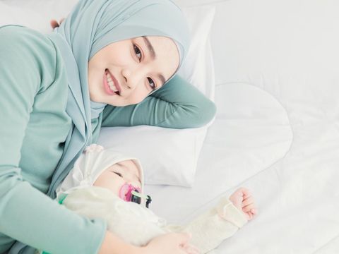 ilustrasi menyusui muslim