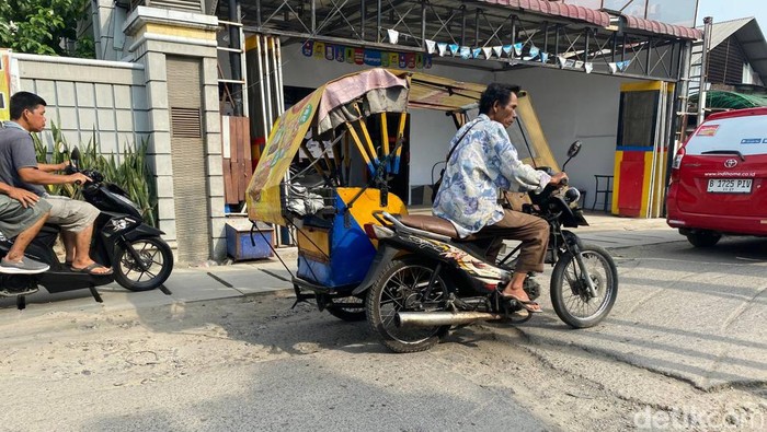 Jalan Bahagia, Medan yang rusak. (Dostry Amisha/detikSumut)