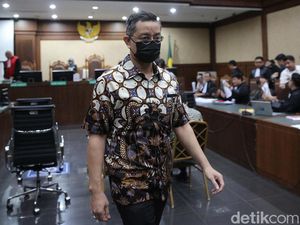 Juliari Batubara Jadi Saksi Korupsi Bansos Juliari Batubara Jadi Saksi Korupsi Bansos