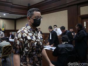 5 Kesaksian Eks Mensos Juliari soal Bansos Beras saat Pandemi 5 Kesaksian Eks Mensos Juliari soal Bansos Beras saat Pandemi