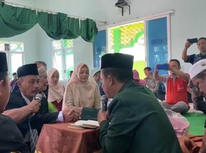 Kades Magetan Ajak Istri Baru Umrah-Haji Usai Beri Maskawin Seluruh Harta Kades Magetan Ajak Istri Baru Umrah-Haji Usai Beri Maskawin Seluruh Harta