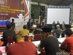 Rekapitulasi Tingkat Kabupaten Tuntas, AMIN Unggul di Sampang