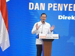 Babak Baru Sengkarut Hotel Sultan: AHY Bakal Lapor ke Jokowi Babak Baru Sengkarut Hotel Sultan: AHY Bakal Lapor ke Jokowi