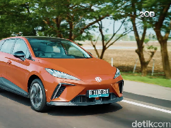 Nyaman dan Pede Melaju di Tol Trans Jawa dengan MG 4 EV