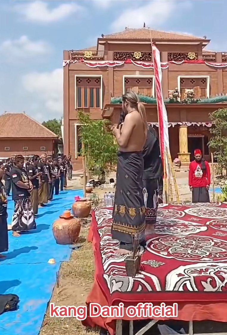 Padepokan Gus Samsudin
