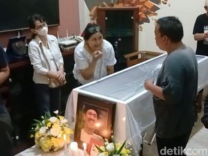 Roy Marten Ngaku Sempat Ngobrol Sebelum Komedian Polo Meninggal Roy Marten Ngaku Sempat Ngobrol Sebelum Komedian Polo Meninggal