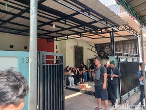 Keadaan di Rumah Duka Polo Srimulat