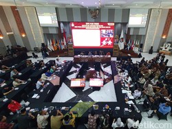 Pleno Provinsi Dimulai, KPU Palembang Belum Selesai Rekapitulasi Suara