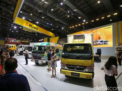 5 Truk Andalan Fuso Mejeng di GIICOMVEC 2024