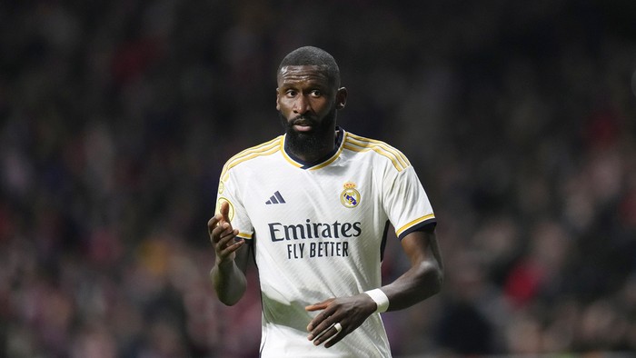 Real Madrids Antonio Rudiger during the Copa del Rey round of 16 soccer match between Real Madrid and Atletico Madrid in Madrid, Spain, Thursday, Jan. 18, 2024. (AP Photo/Manu Fernandez)