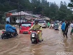 Banjir Bandang Terjang Tana Toraja, 15 Rumah Tergenang-Akses Jalan Lumpuh