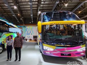 Mercy Luncurkan 4 Bus Ramah Lingkungan di GIICOMVEC 2024