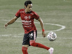 Fadil Sausu Senang Bisa Puasa Bareng Istri di Bali