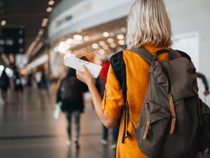 Penumpang di Kualanamu Naik Meski Harga Tiket Domestik Mahal, Begini Kata BPS Penumpang di Kualanamu Naik Meski Harga Tiket Domestik Mahal, Begini Kata BPS