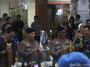 Dibuka Kapolri, Pasar Kangen Wiwitan Pasa di Polda DIY hingga 9 Maret Dibuka Kapolri, Pasar Kangen Wiwitan Pasa di Polda DIY hingga 9 Maret