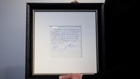 Serbet itu tentu bukan kontrak yang sebenarnya, namun menjadi janji pada Jorge Messi bahwa anaknya akan direkrut. Benda legendaris itu kini disimpan rapi di sebuah brankas di Andorra oleh Gaggioli.