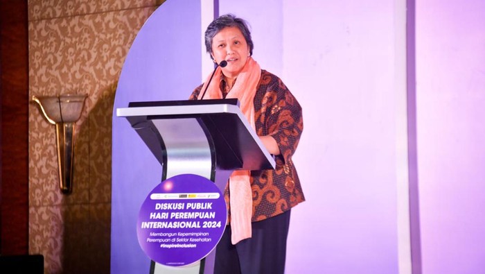 Lestari Moerdijat Lestari Moerdijat