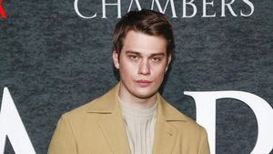 7 Potret Nicholas Galitzine, Lawan Main Anne Hathaway di The Idea of You