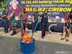 Bau Menyengat Saat Rokok-Miras Ilegal Rp 26 M Dimusnahkan di Cirebon